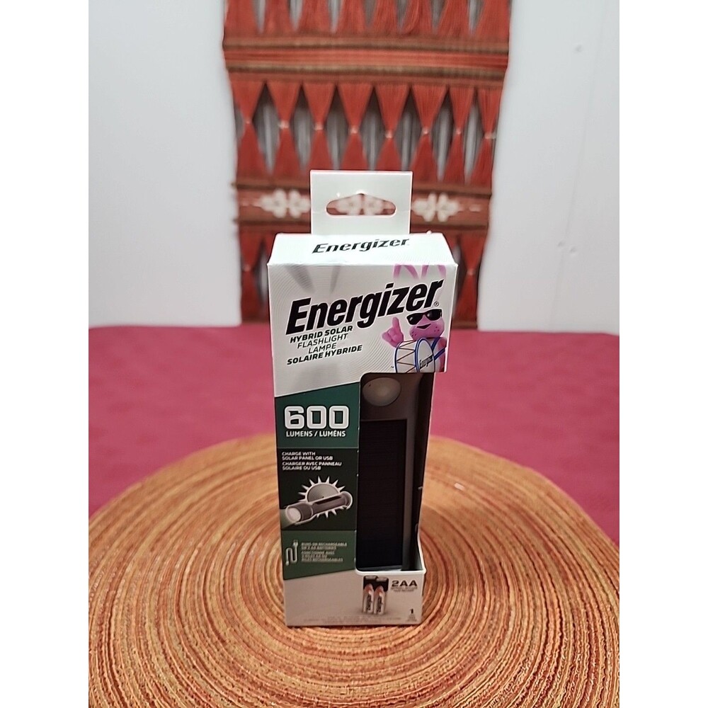 Energizer Hybrid Solar Flashlight 600 Lumen 3 Modes Solar/Battery/USB New In Box